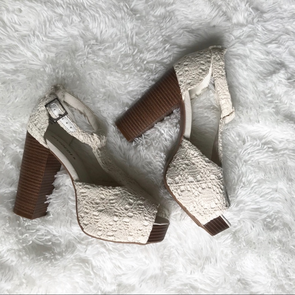 Platform heels 👡